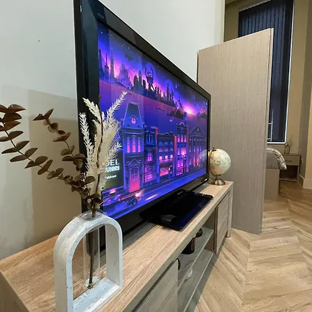 Apartamento With Parking Available *